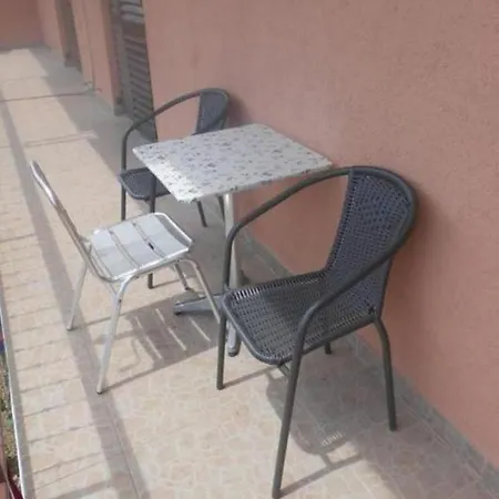 Luka - Pet Friendly Apartment Trogir