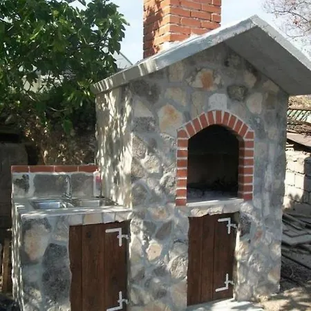 Luka - Pet Friendly Apartment