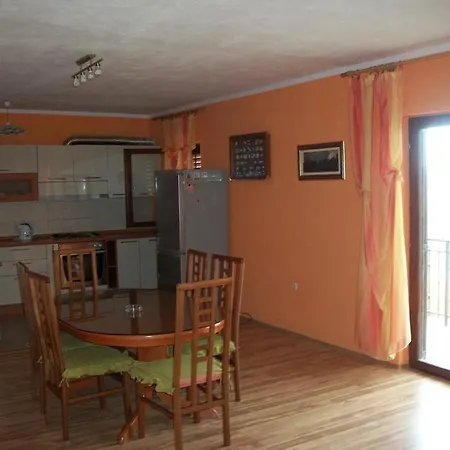 Luka - Pet Friendly * Trogir